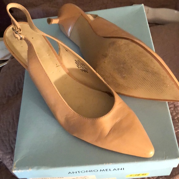 Beige Nine West Sling backs - Picture 2 of 3